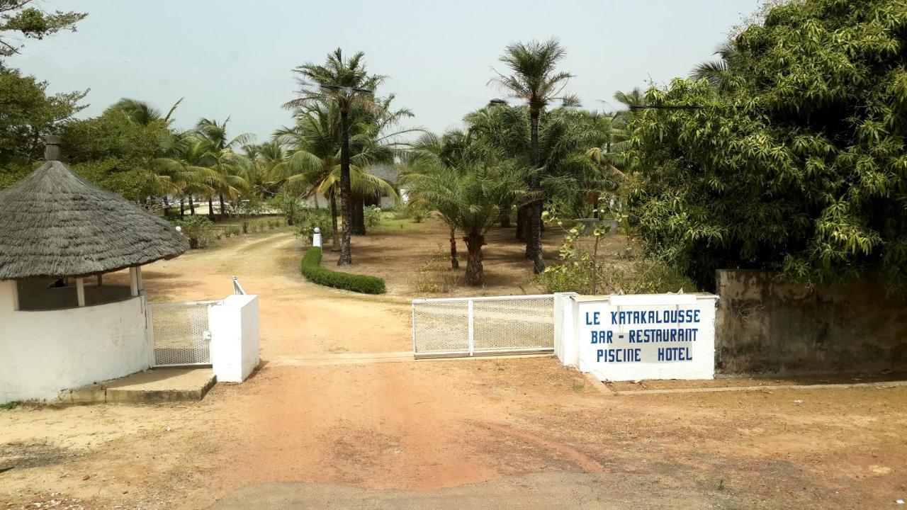 Hotel Katakalousse Yembakana Exterior foto